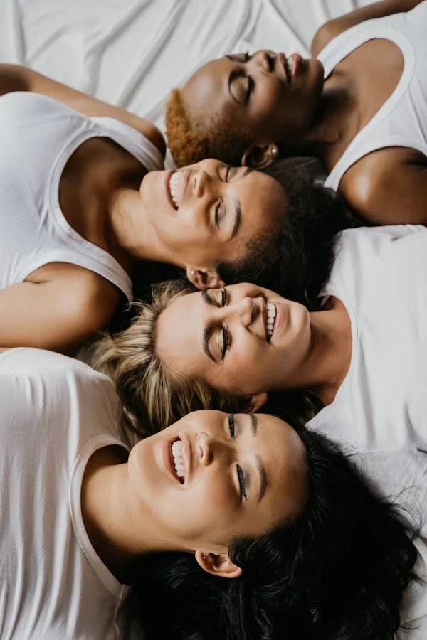 Empatía Entre Nosotras: La Fuerza de Conectar y Apoyarnos 2 mujeres de exito imagen 3 1